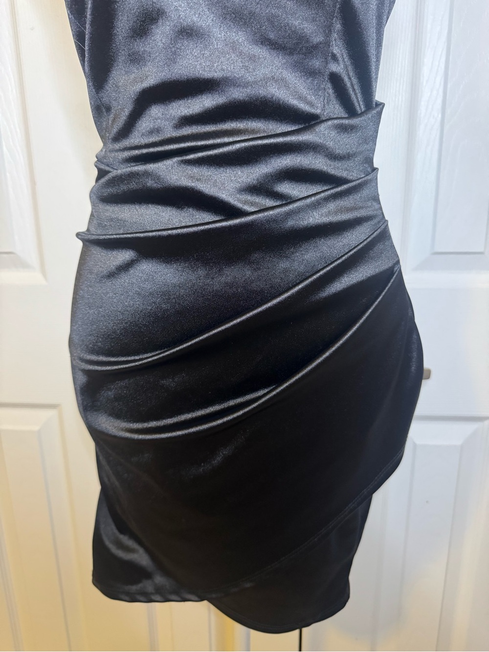 Windsor Black Satin Ruched Bodycon Mini Dress Spaghetti Strap Party Dress - Picture 4 of 7